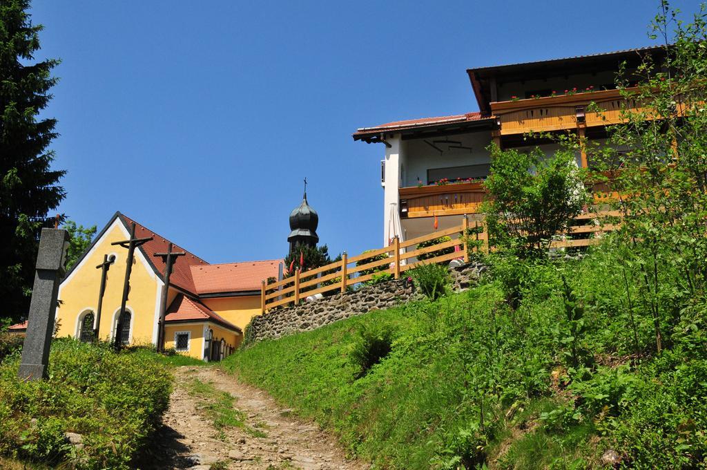 Kolmsteiner Hof Hotel Neukirchen beim Heiligen Blut Exterior photo
